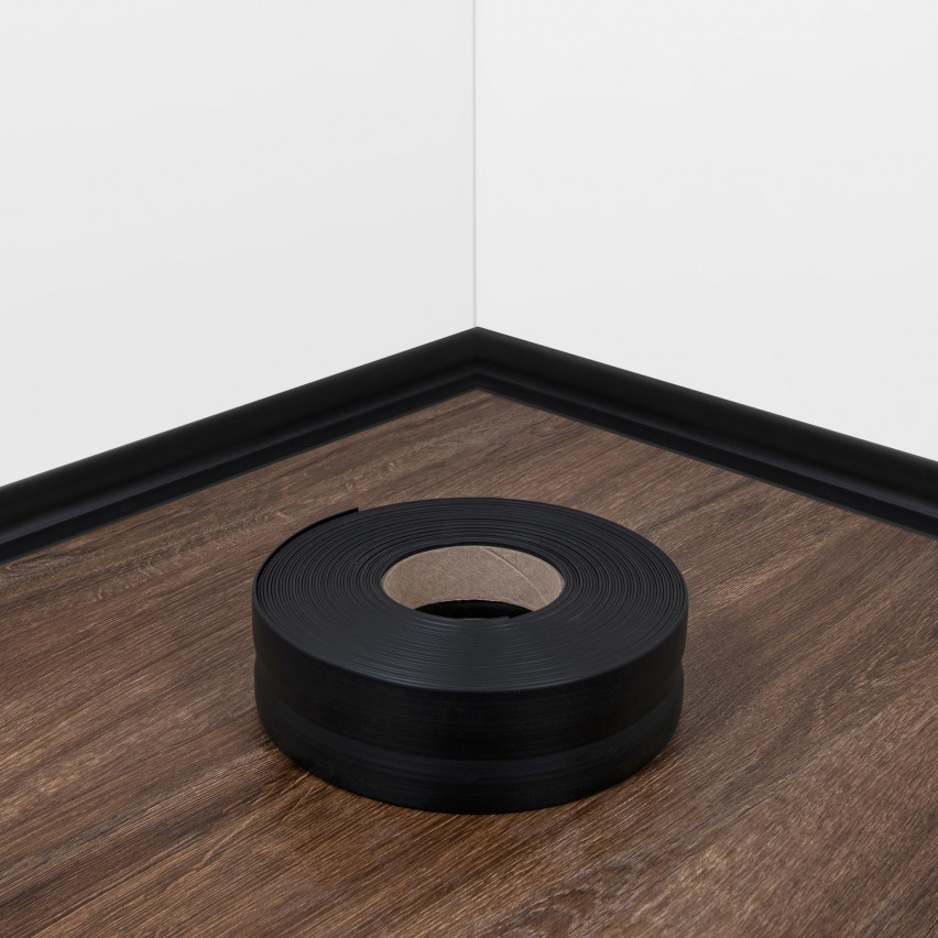 Puha lábazati öntapadós 32x23 mm, rugalmas fali szegélyléc konyhába és fürdőszobába, PVC lábazat, tömítőszalag, fekete színben