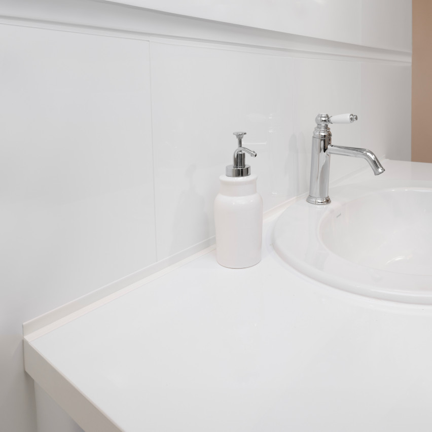 Lágy PVC Szegélyléc, Puha lábazati öntapadós 10x10mm a konyha és a fürdőszoba kanyar PVC tömítőszalag közös tömítőszalag fehér 5m